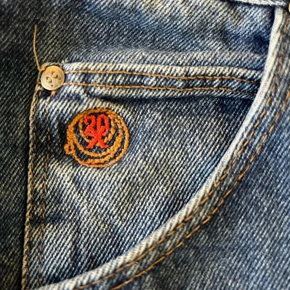 Wrangler 20x style 22 relaxed fit medium wash size 38x34 - Picture 6 of 11